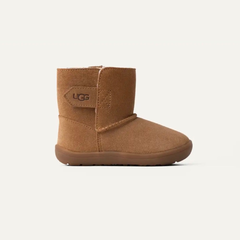 Infant Keelan Ugg Boots in Chesnut Size 5